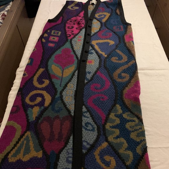 RARE Peruvian Connection XL MAXI alpaca hand knit sweater vest. No belt included